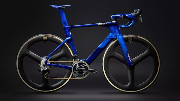 Ultra SL R 125 di Ribble rifinito in marmo blu zaffiro con foglia d'oro