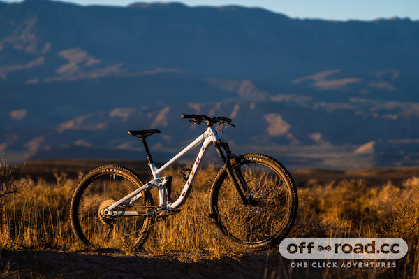 2023 Vitus Mythique Nuova recensione