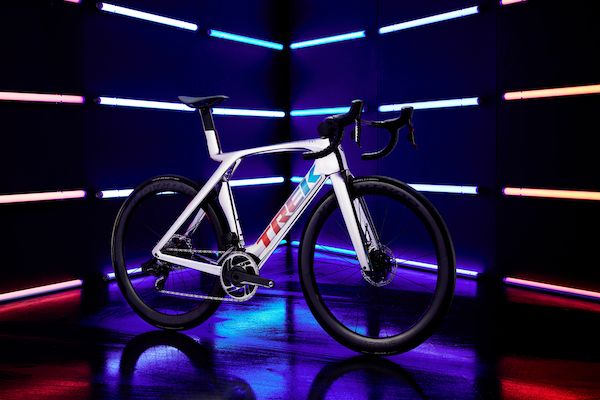Bicicletta Chroma Diamond Flake